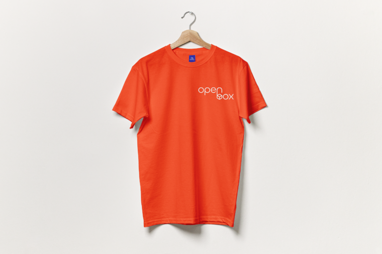 Hanging_T-Shirt_Mockup 4